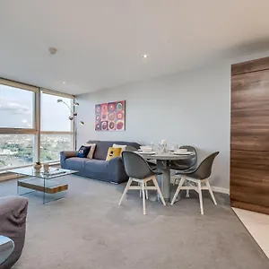Entire With Sea View In Prime Location Belfast